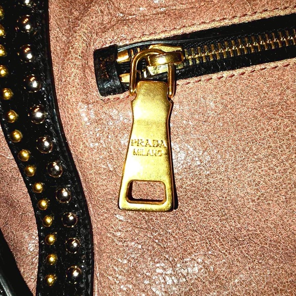 Prada 2 way bag with authenticity card - Picture 10 of 13